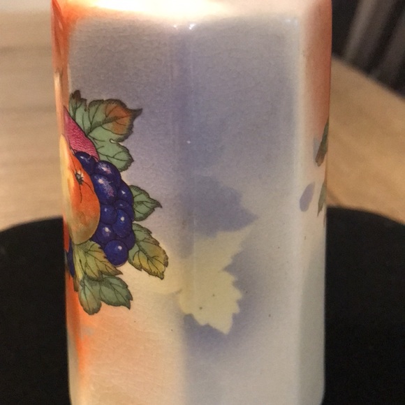 Vintage/antique sugar shaker caster muffineer. Very good condition fruit pattern - Picture 4 of 11